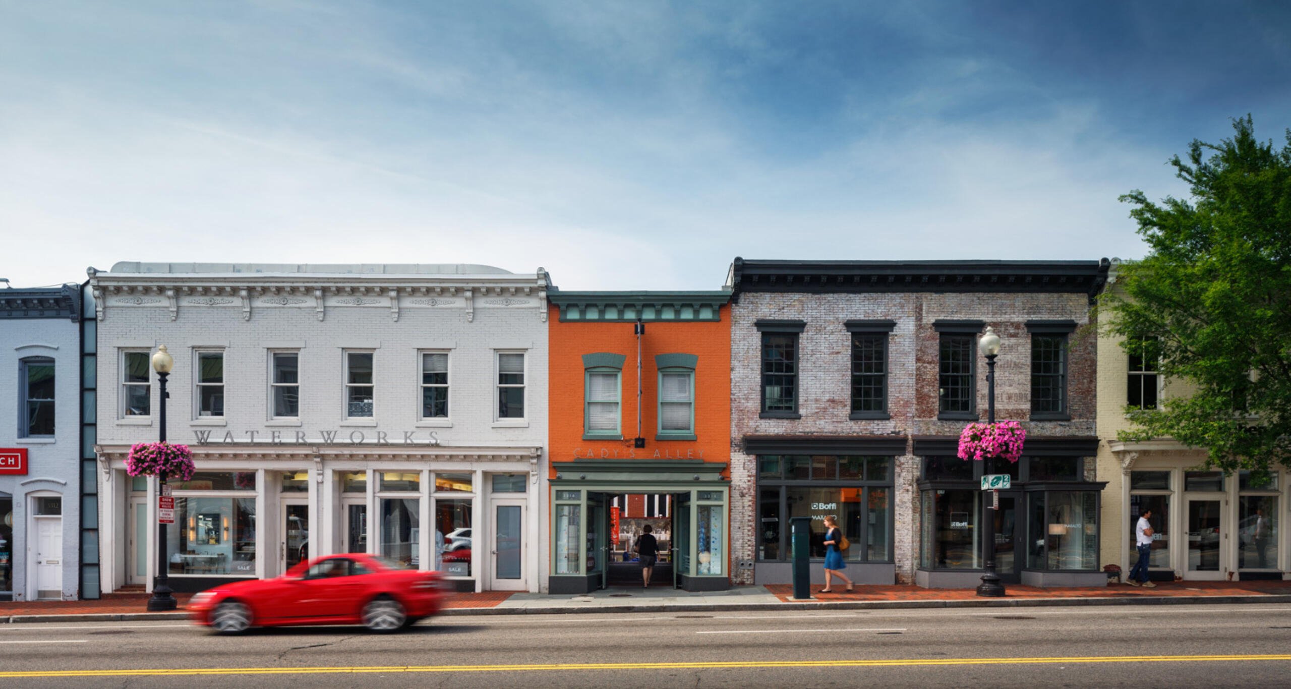 Street-facing storefronts at Georgetown Renaissance Portfolio